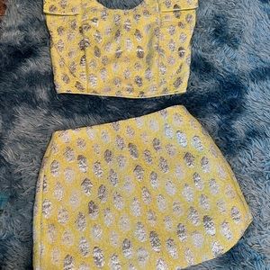 Koch 2 piece set so cute yellow